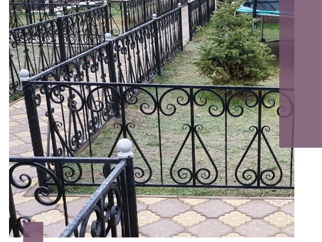 Кованые газонные ограждения под ключ в Кыштыме